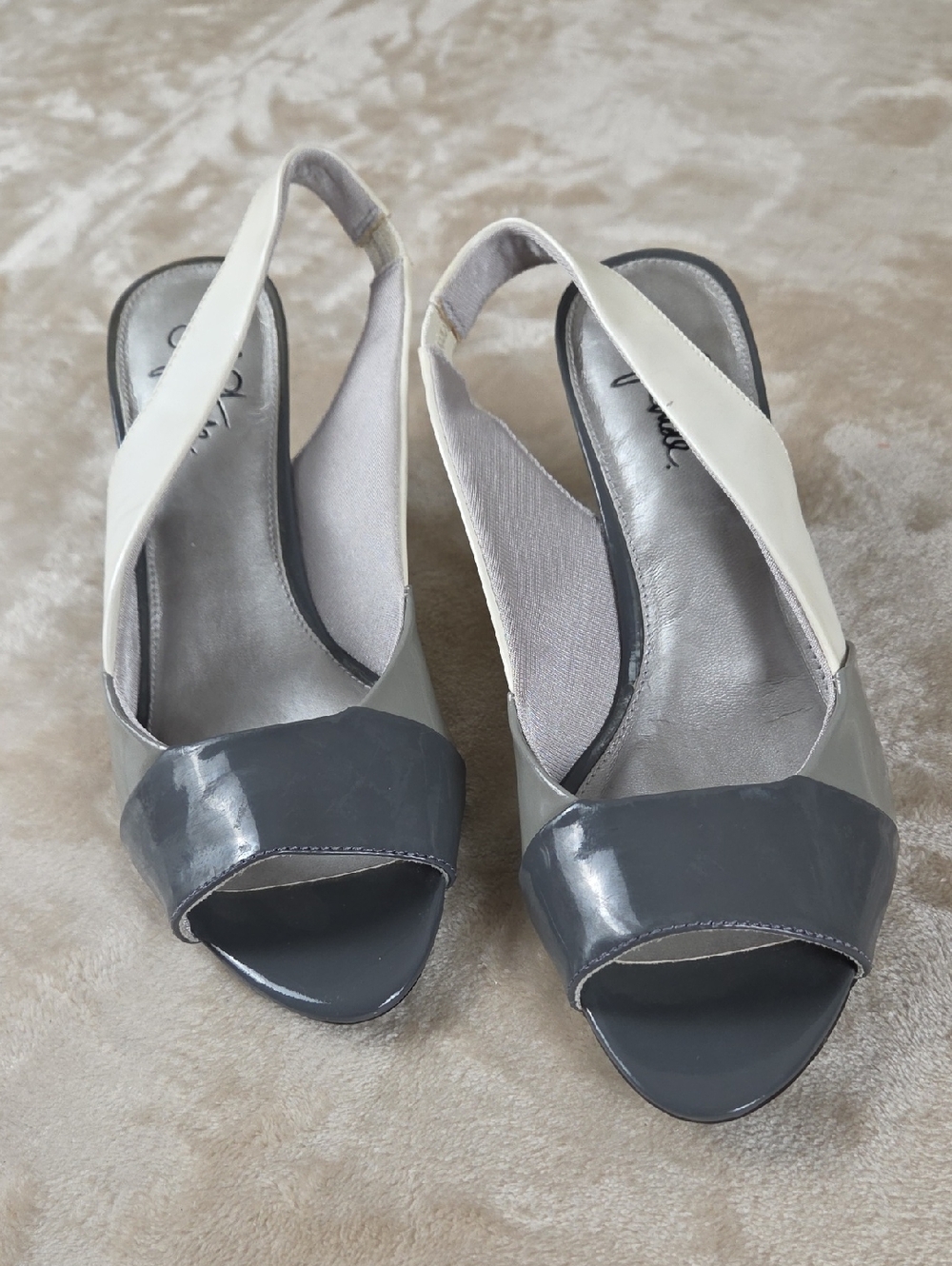 Life Stride Gray and White Patent Slingback Heels